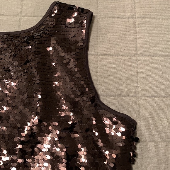 INOIS Sequined Scoop-Neck Tank Top - Picture 6 of 13